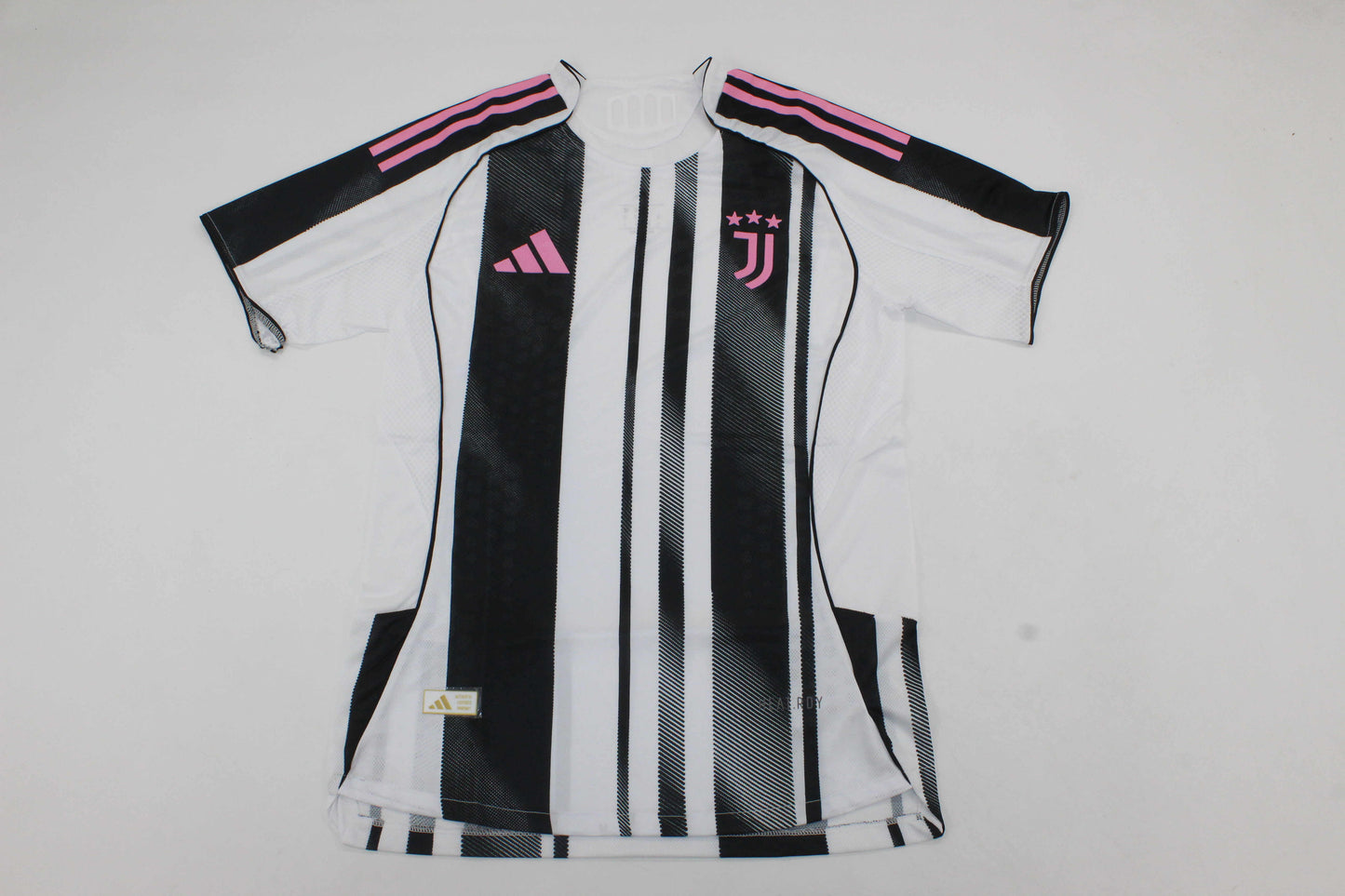 Juventus Home Player Version Jersey 2025/2026