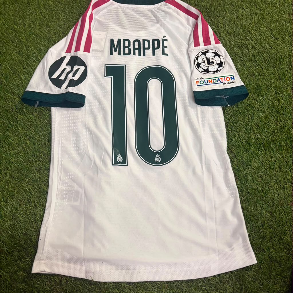 Real Madrid 2026/2027 Home Player version Jersey