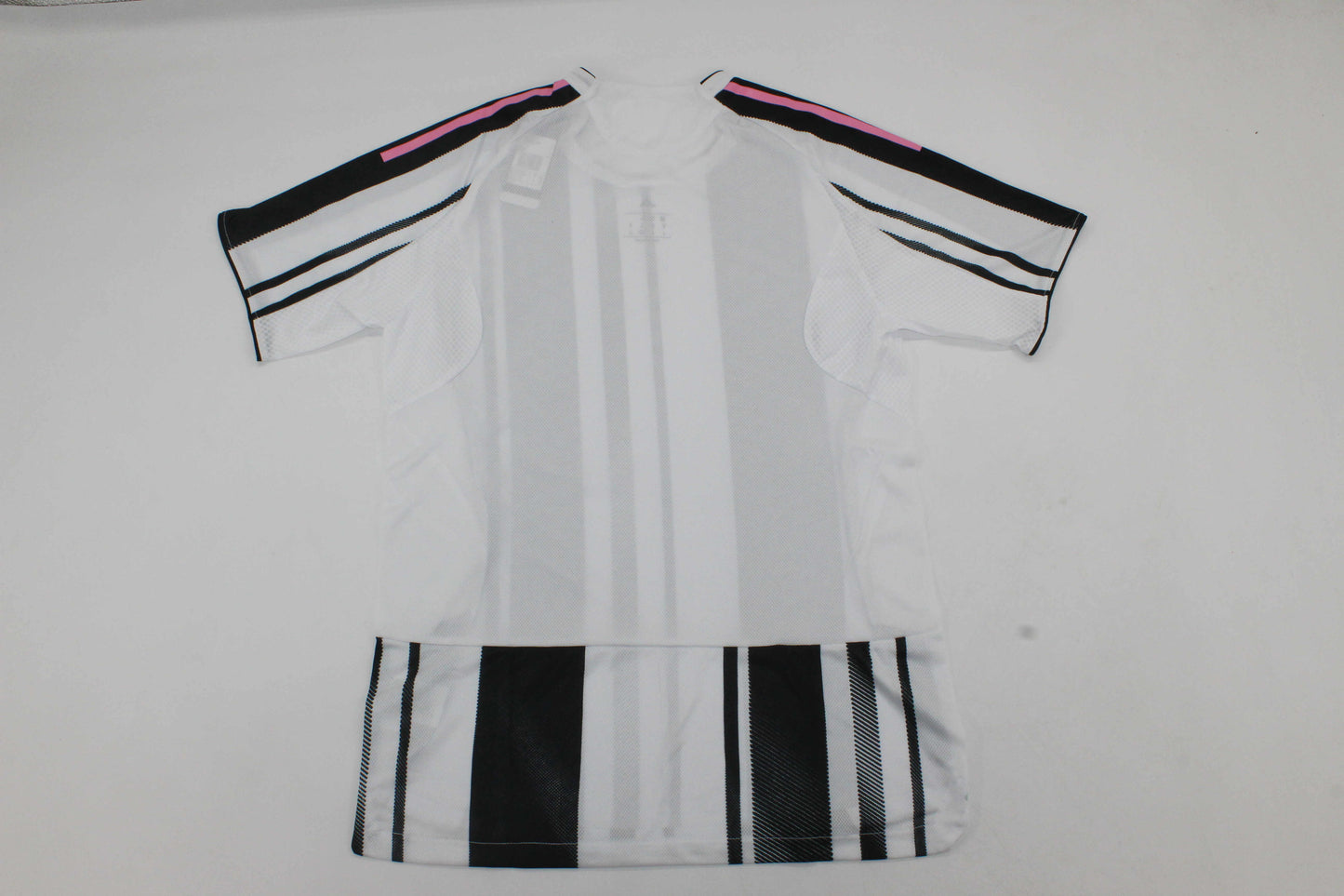 Juventus Home Player Version Jersey 2025/2026