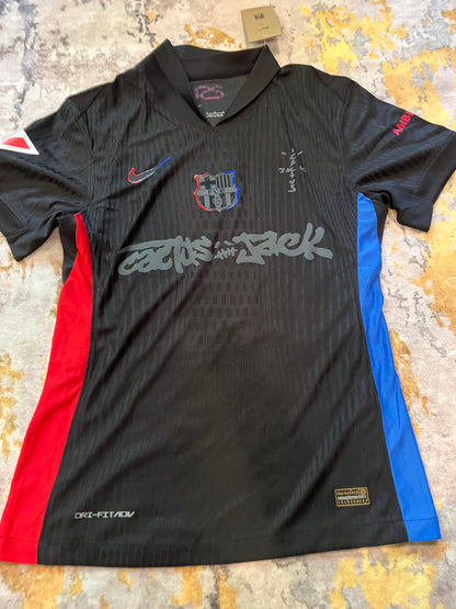 Bundle jerseys: 29 jerseys all size XL